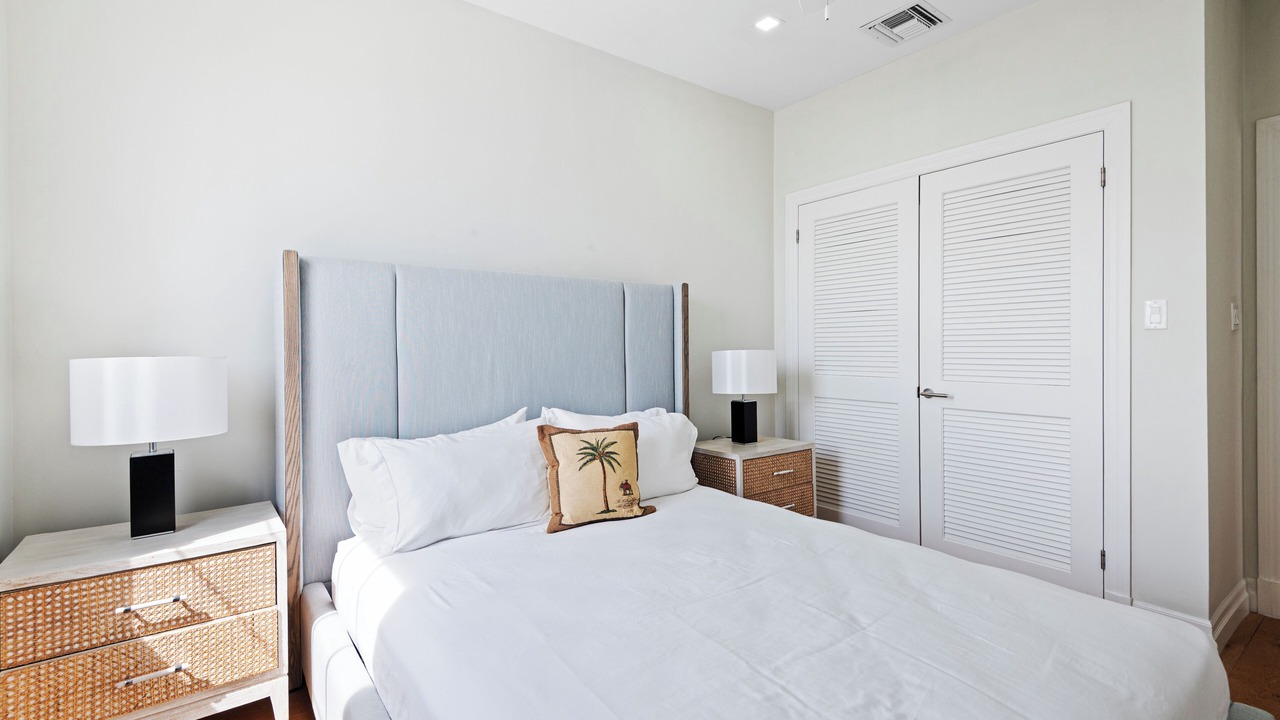 Photo of Bedroom in Nassau