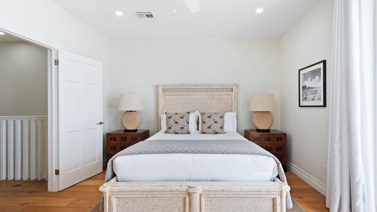Photo of Bedroom in Nassau