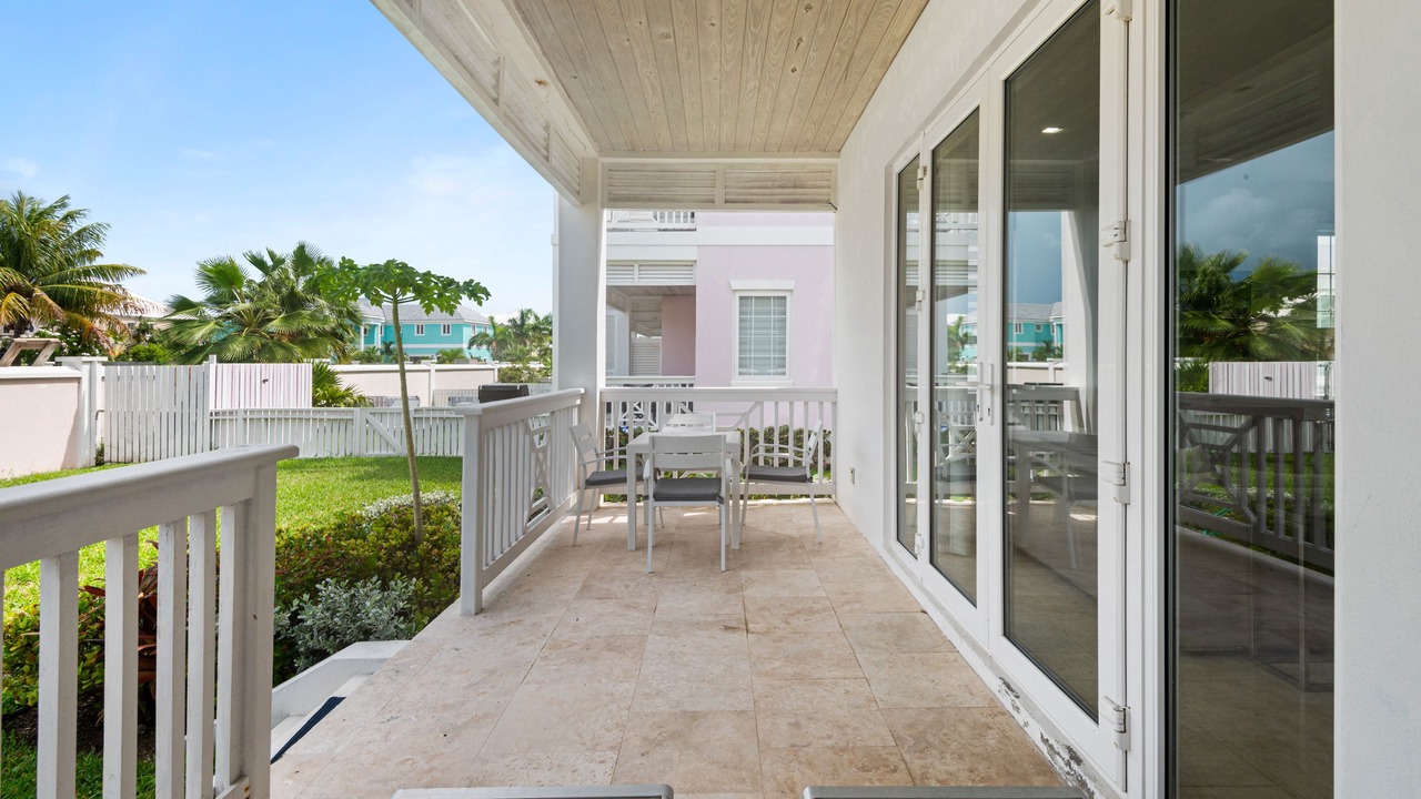 Photo of Patio Balcony in Nassau