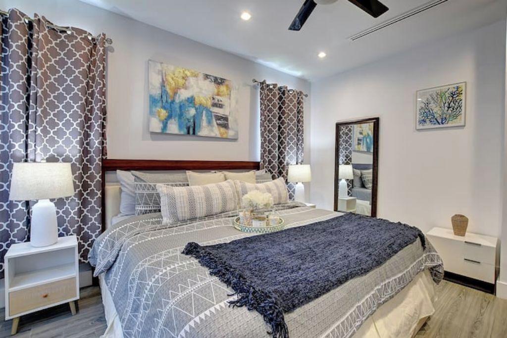 Photo of Bedroom in Nassau