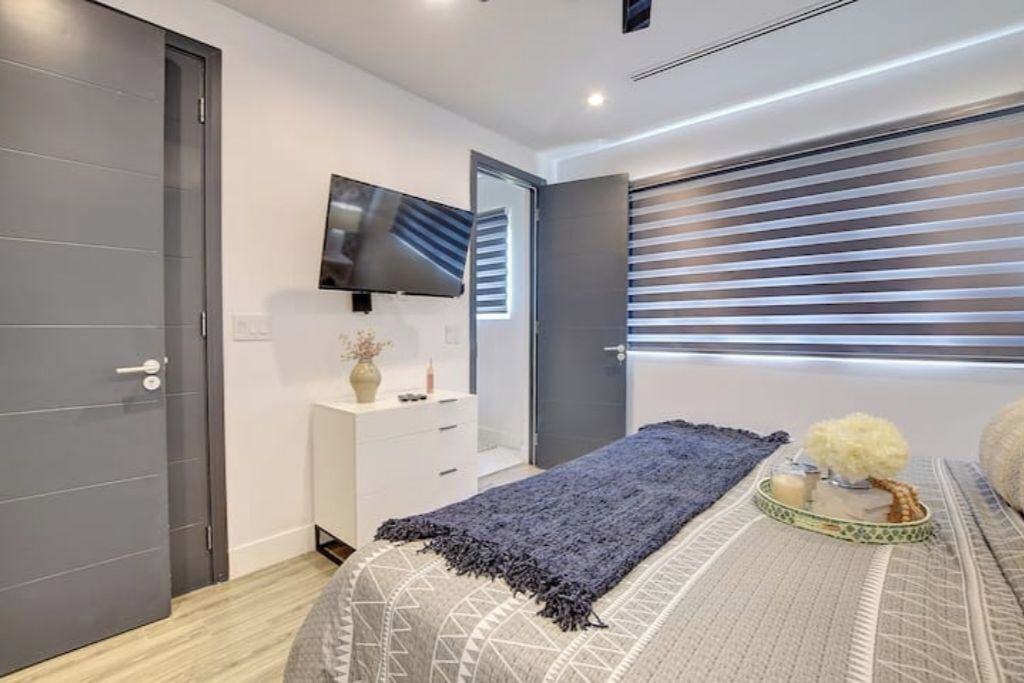 Photo of Bedroom in Nassau