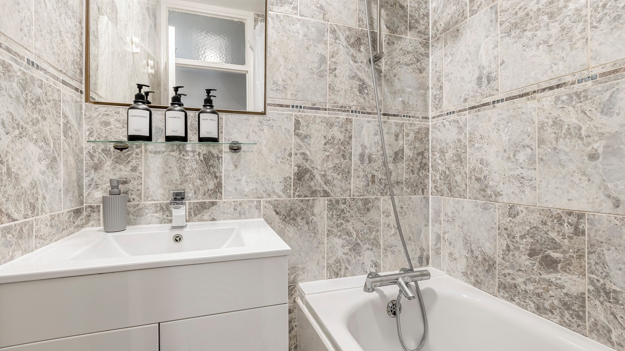 Photo of Bathroom in Somers Town