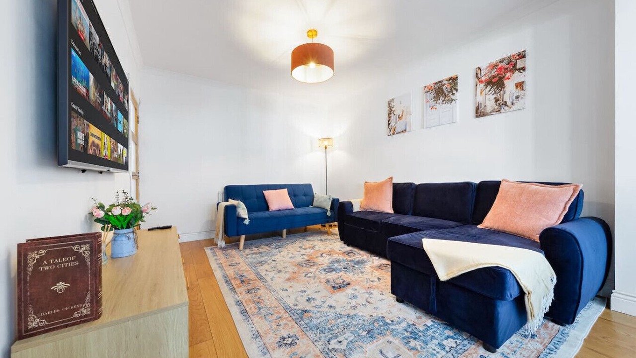 Photo of Livingroom in Harlington