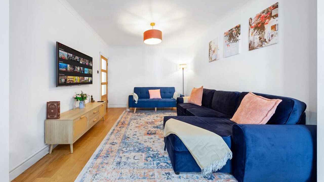 Photo of Livingroom in Harlington