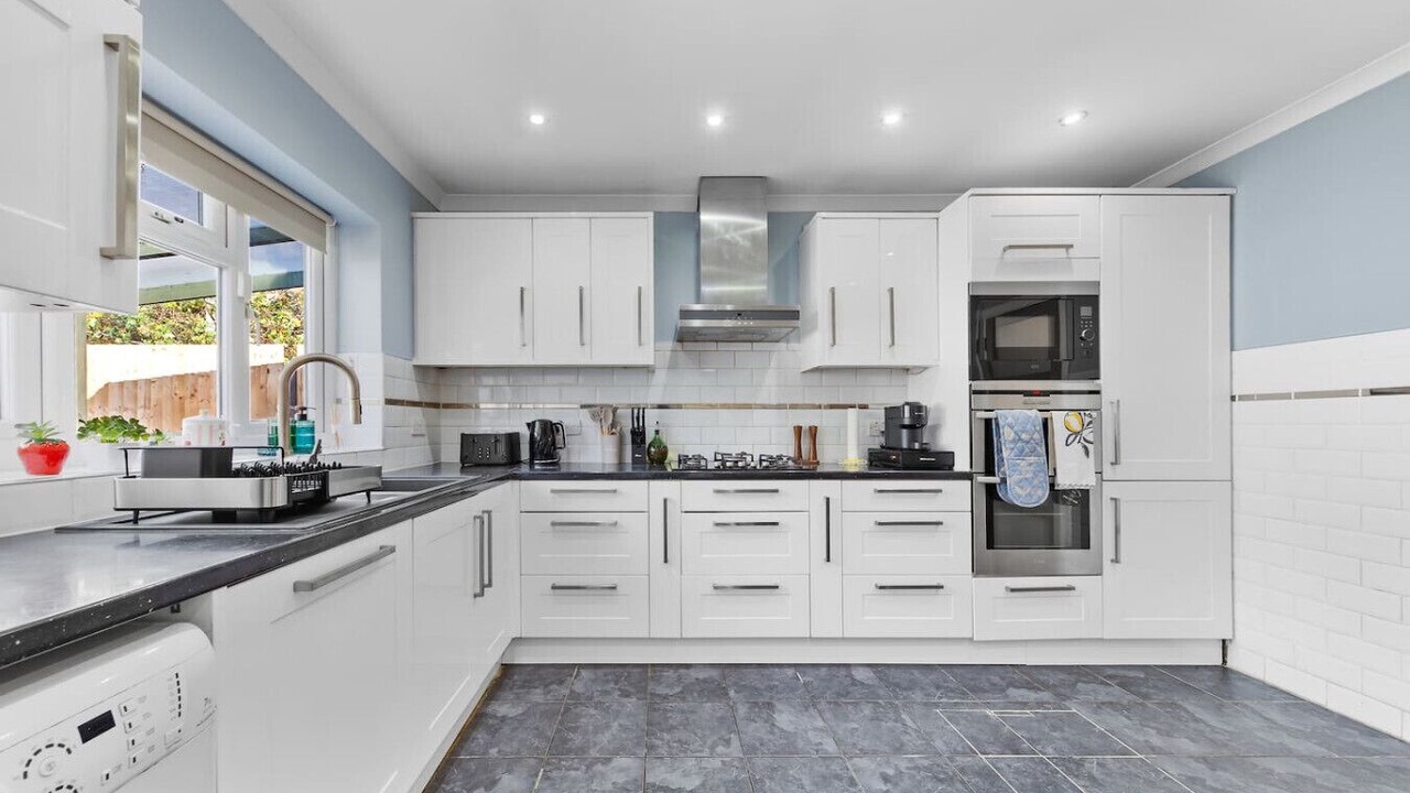 Photo of Kitchen in Harlington