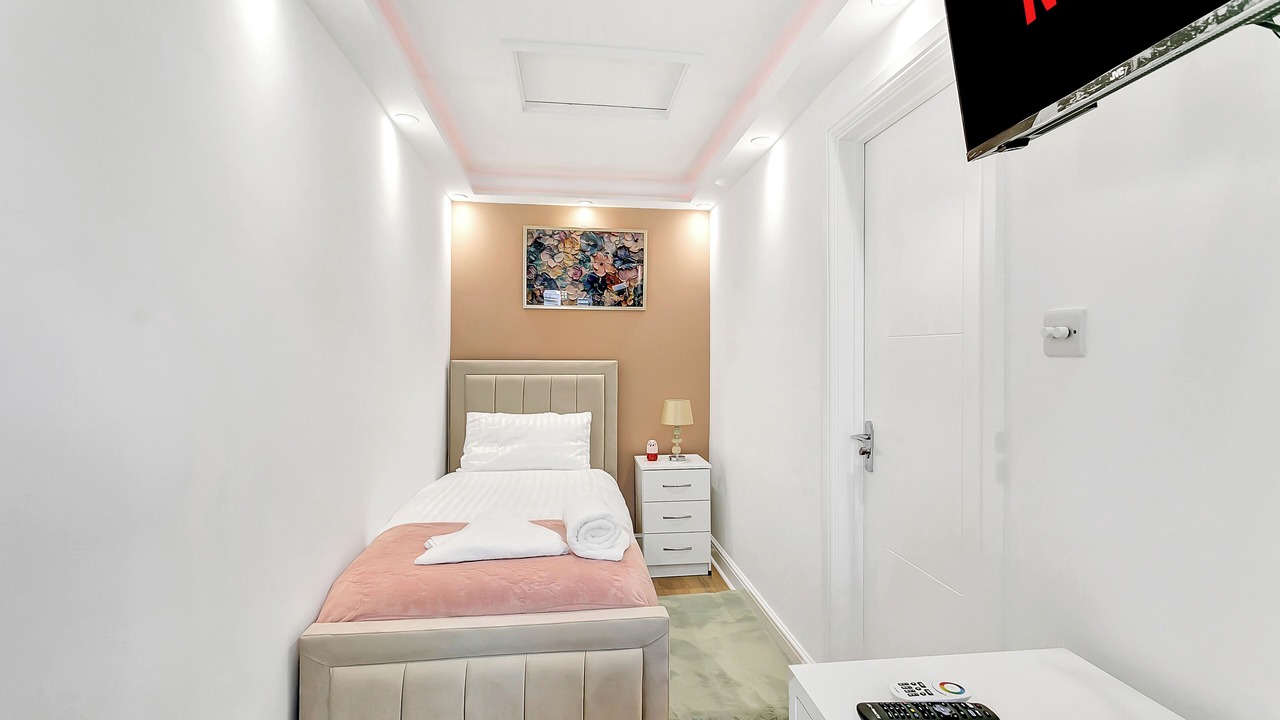 Photo of Bedroom in Bierton