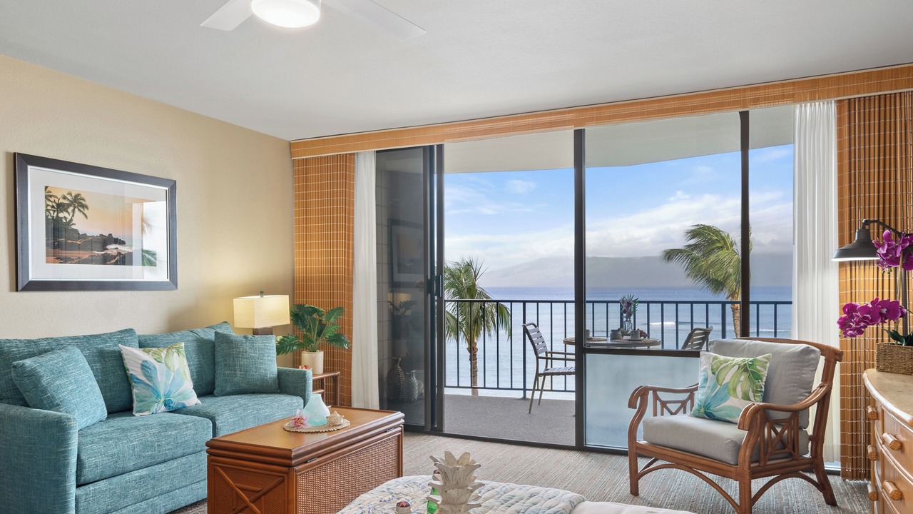 Photo of Livingroom in Kahana