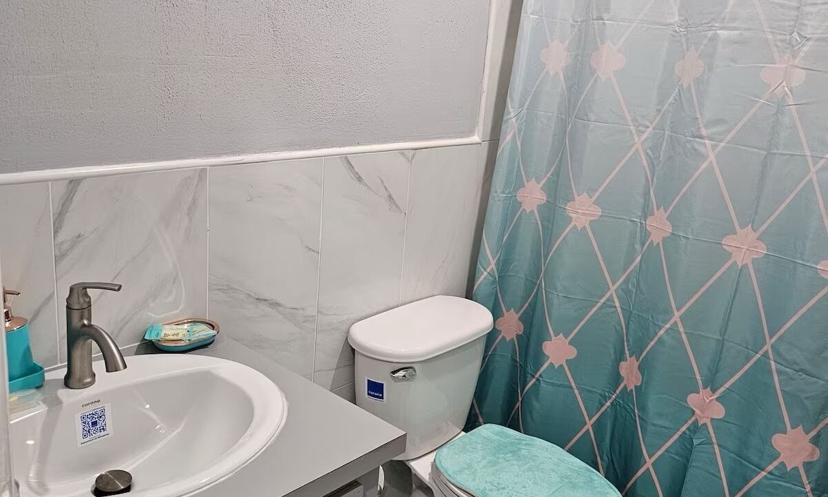 Photo of Bathroom in Nassau