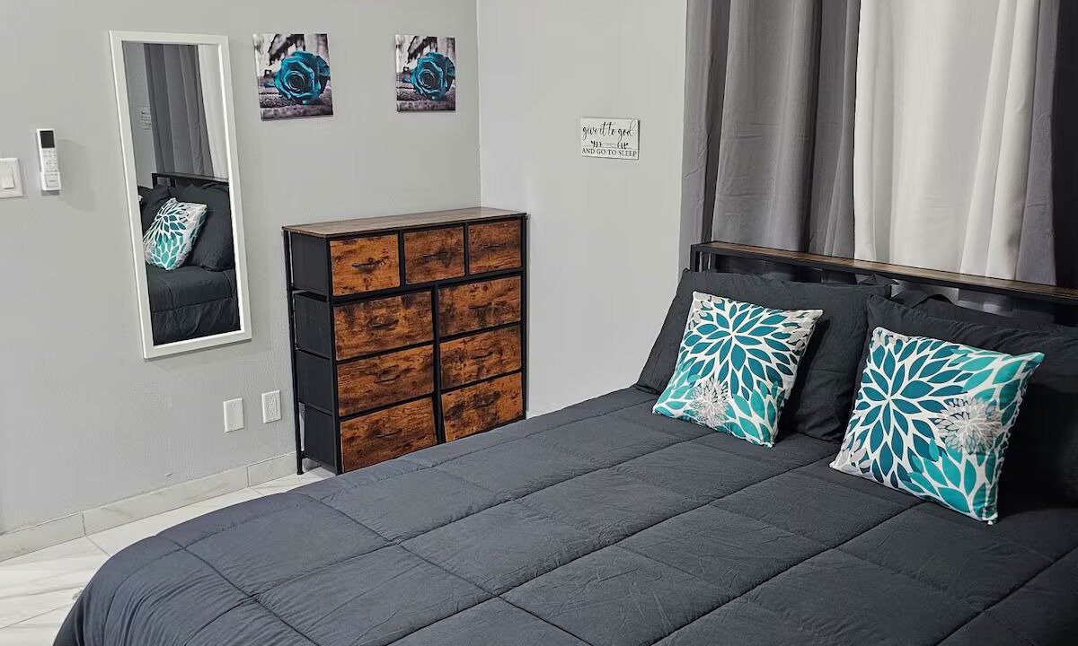 Photo of Bedroom in Nassau