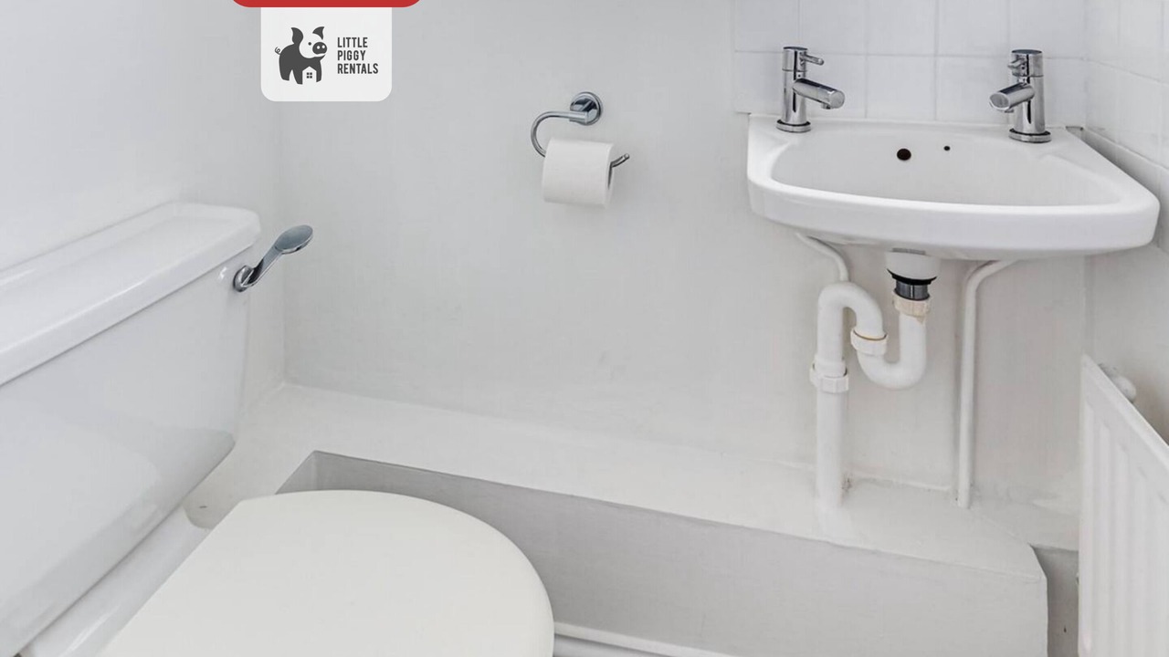 Photo of Bathroom in Marston Moretaine