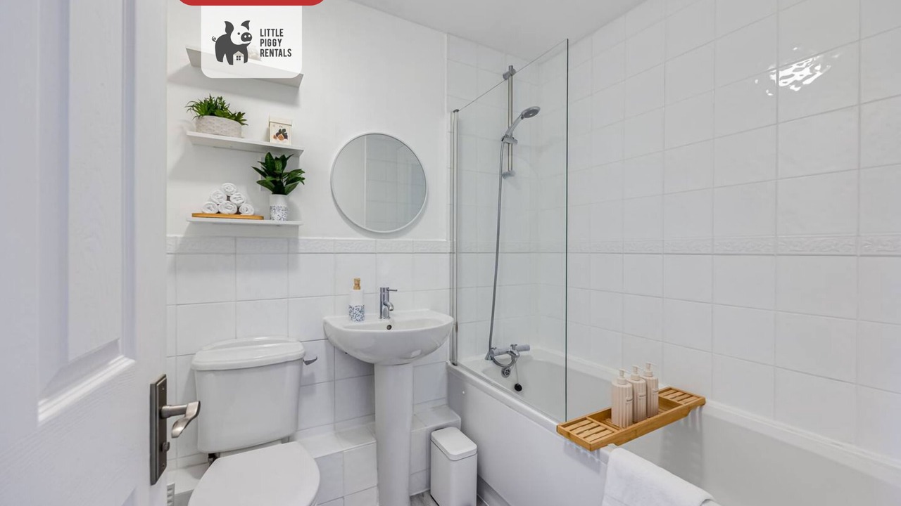 Photo of Bathroom in Marston Moretaine