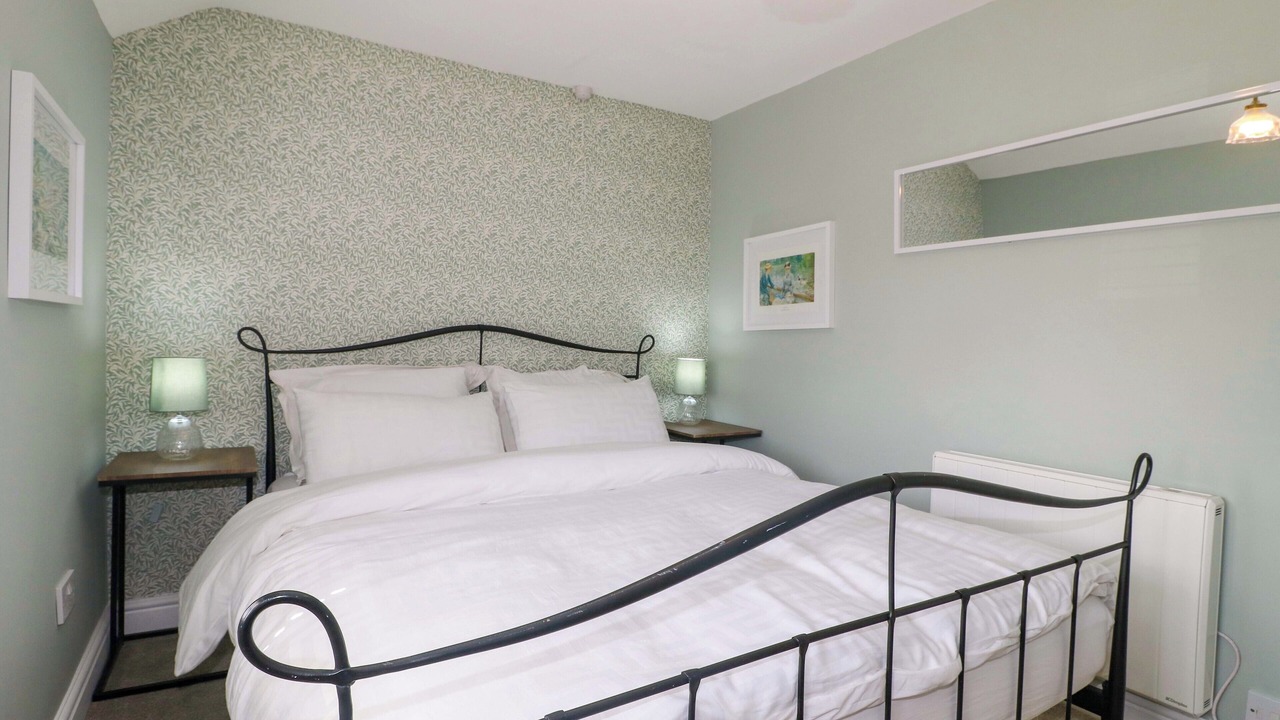 Photo of Bedroom in Moddershall