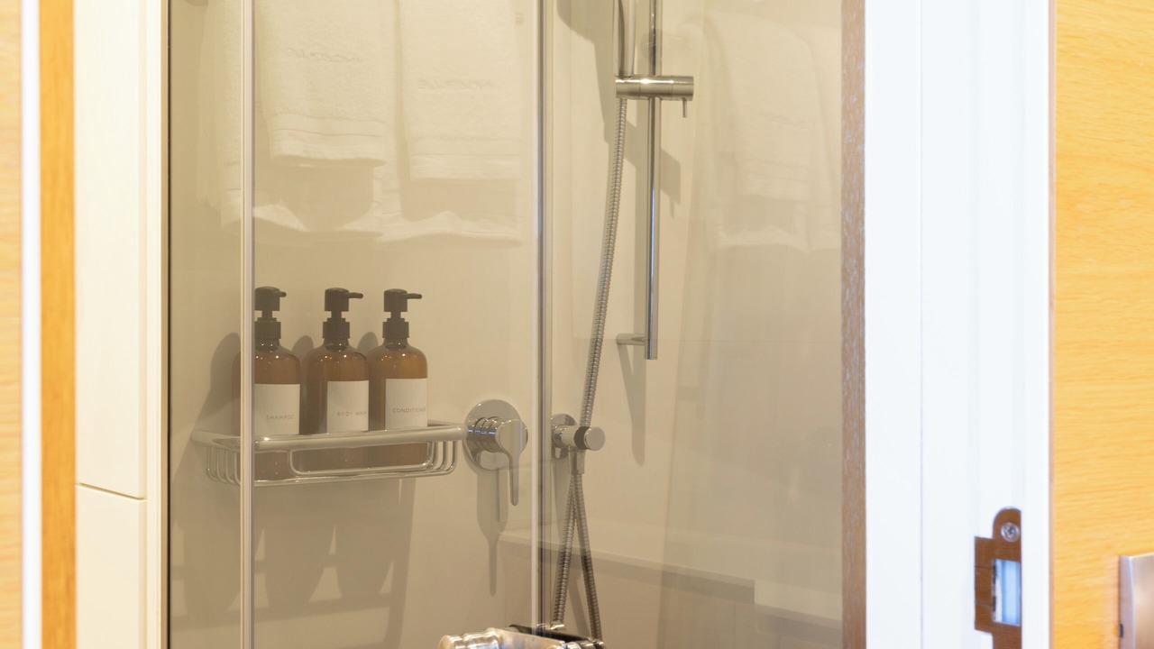 Photo of Bathroom in Tar Bay