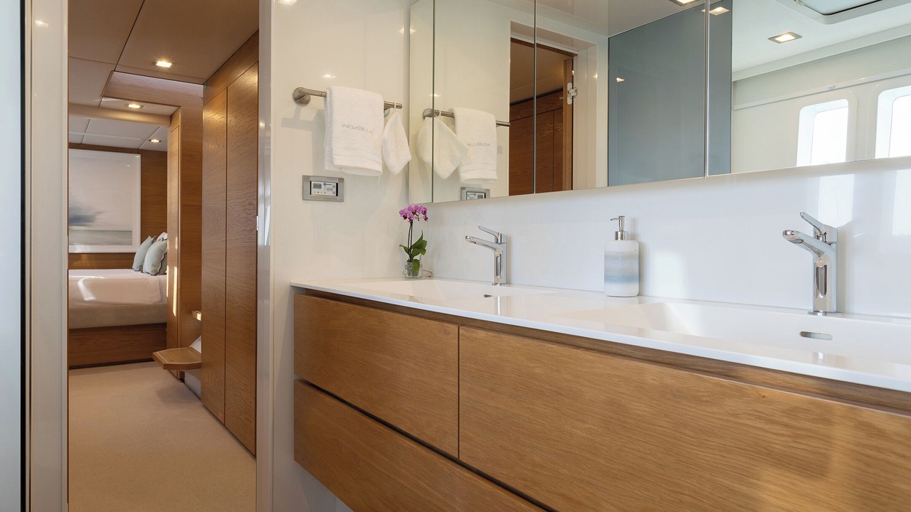 Photo of Bathroom in Tar Bay