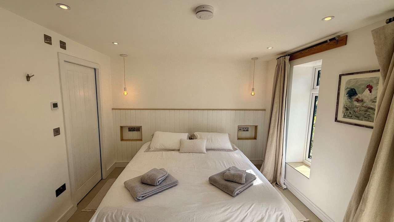 Photo of Bedroom in Charlton-on-Otmoor