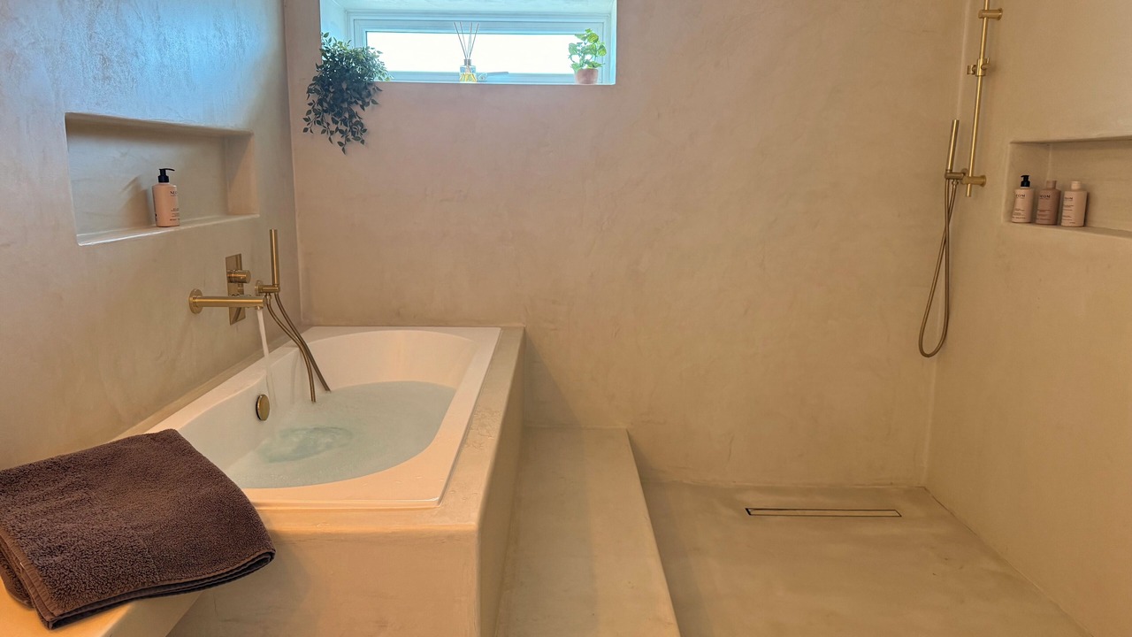Photo of Bathroom in Charlton-on-Otmoor