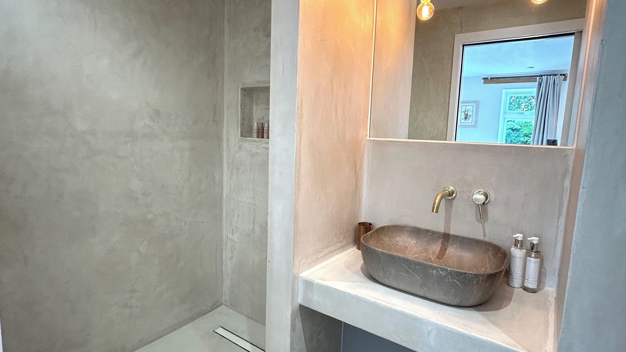 Photo of Bathroom in Charlton-on-Otmoor
