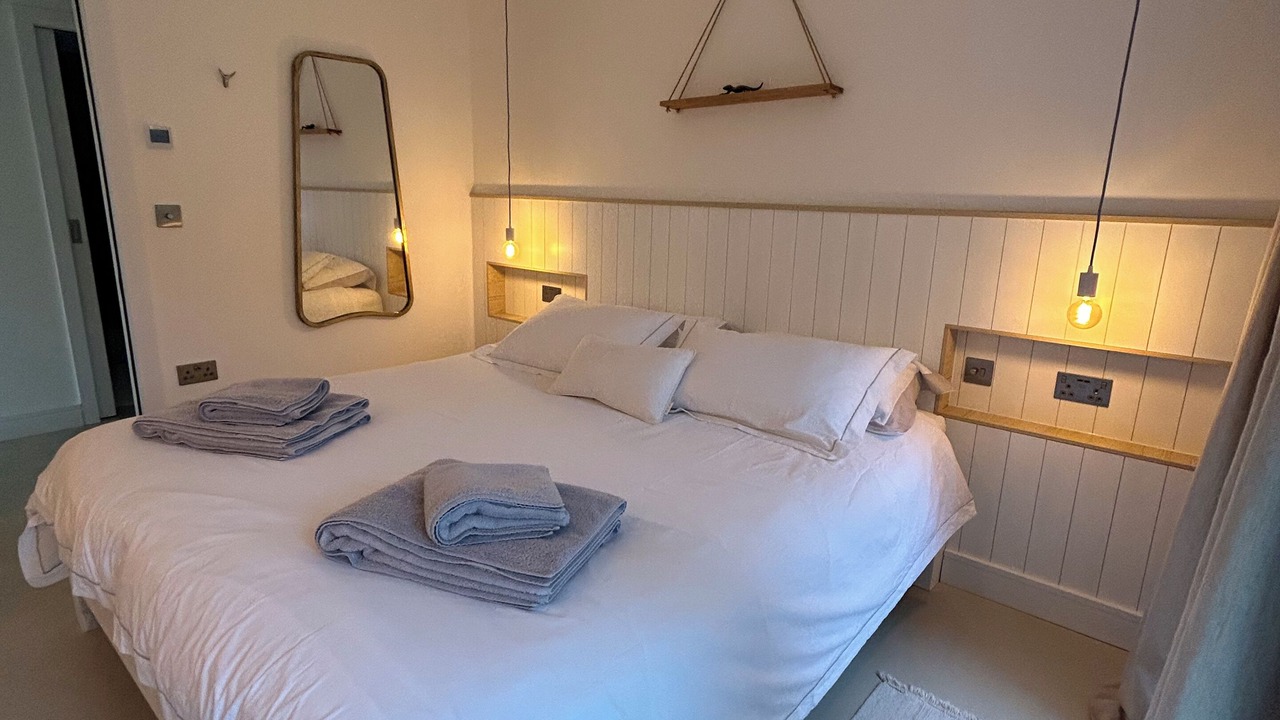 Photo of Bedroom in Charlton-on-Otmoor