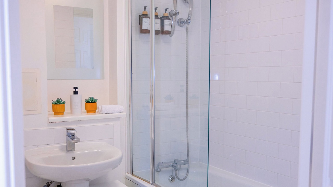 Photo of Bathroom in Central Milton Keynes