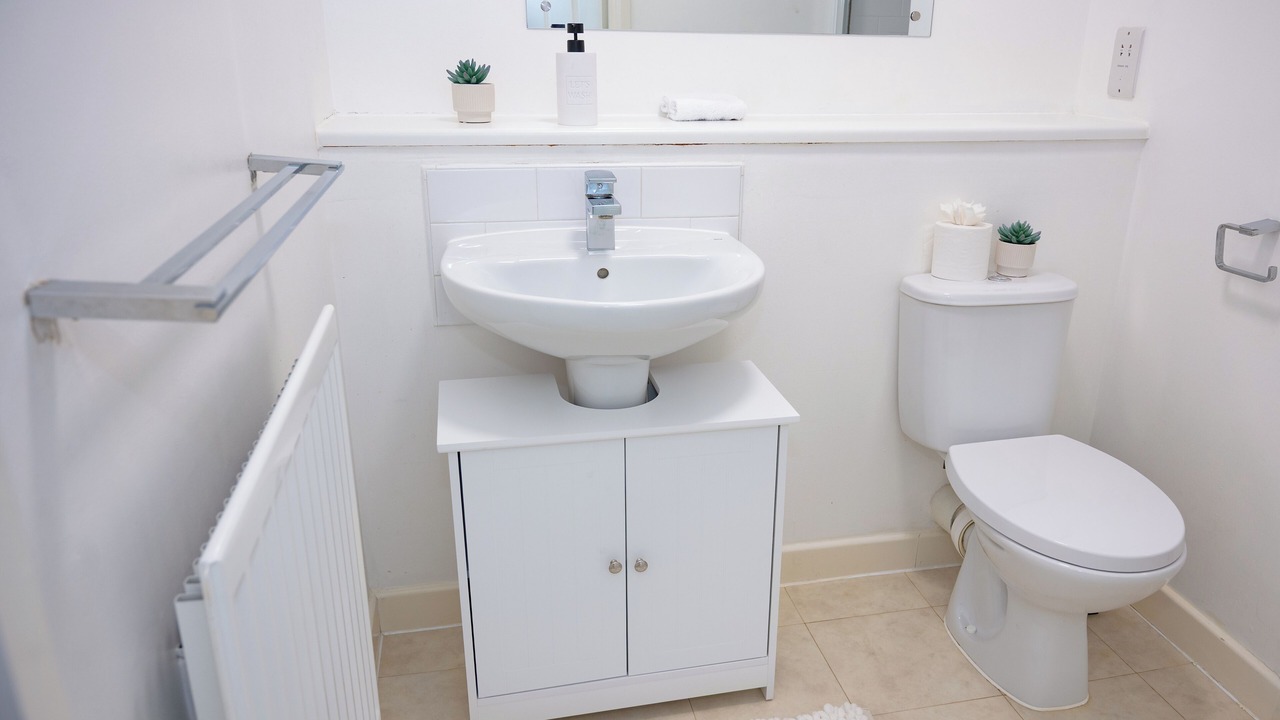 Photo of Bathroom in Central Milton Keynes