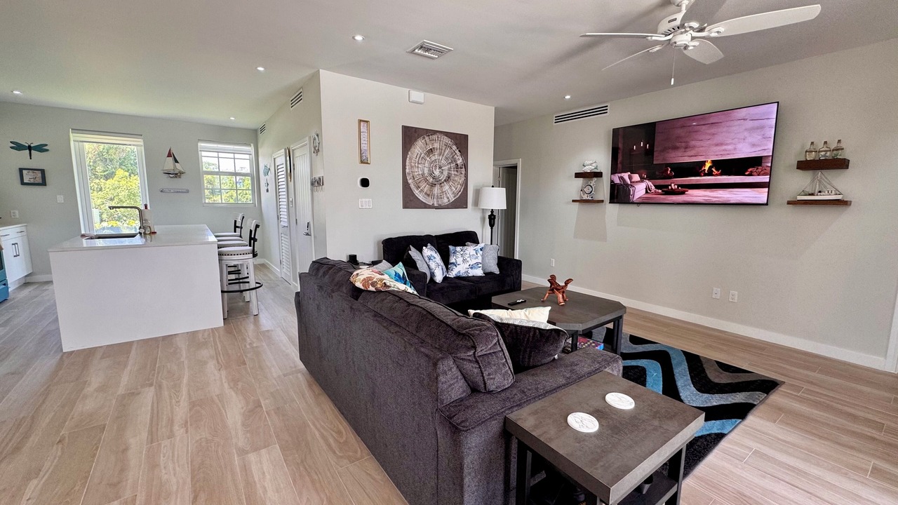Photo of Livingroom in Palm Cay