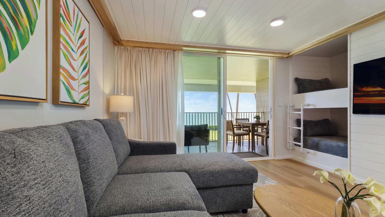 Photo of Livingroom in Punaluu