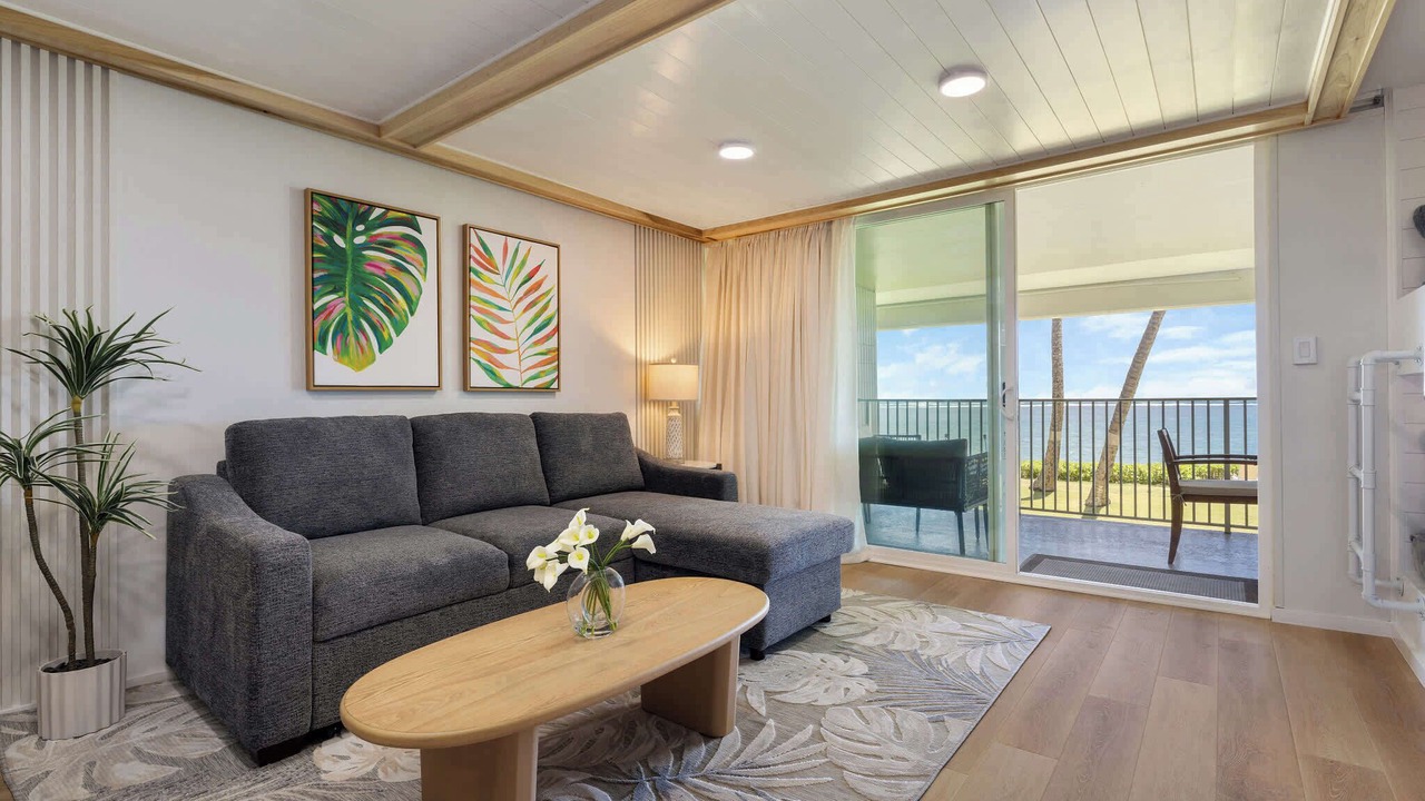 Photo of Livingroom in Punaluu