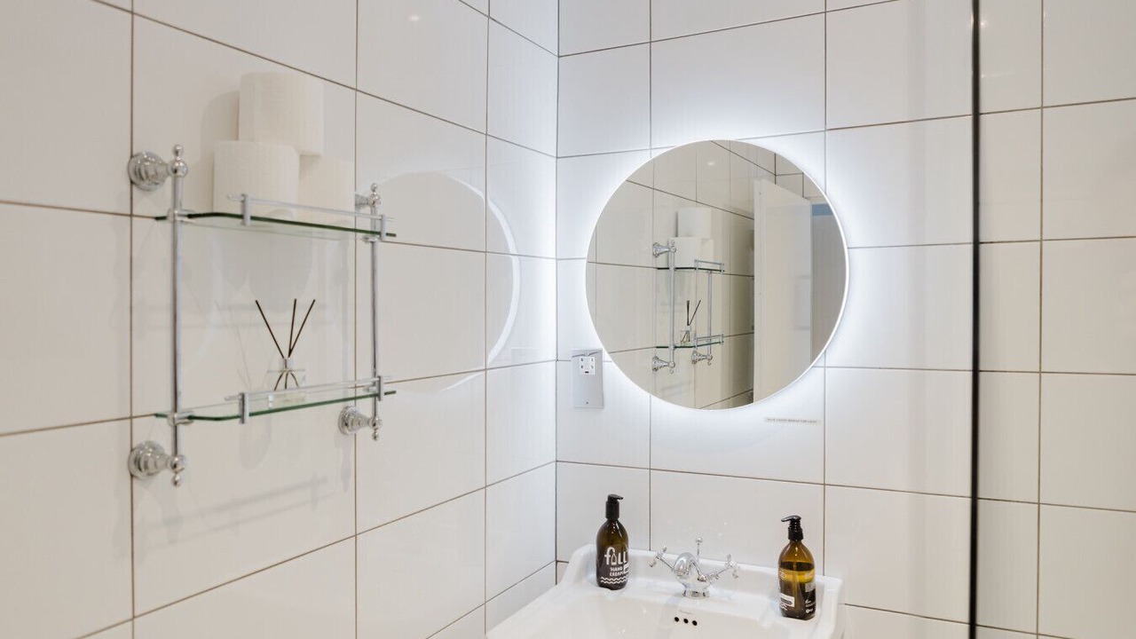 Photo of Bathroom in Tring