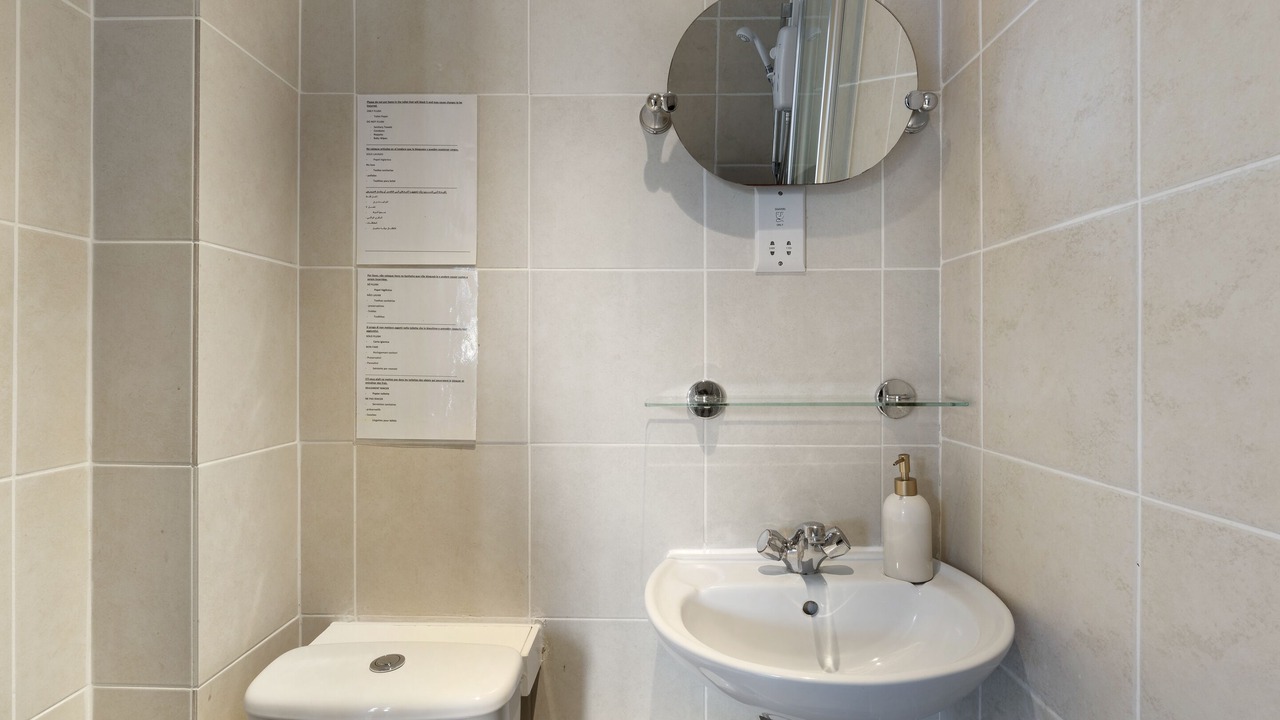 Photo of Bathroom in Farringdon
