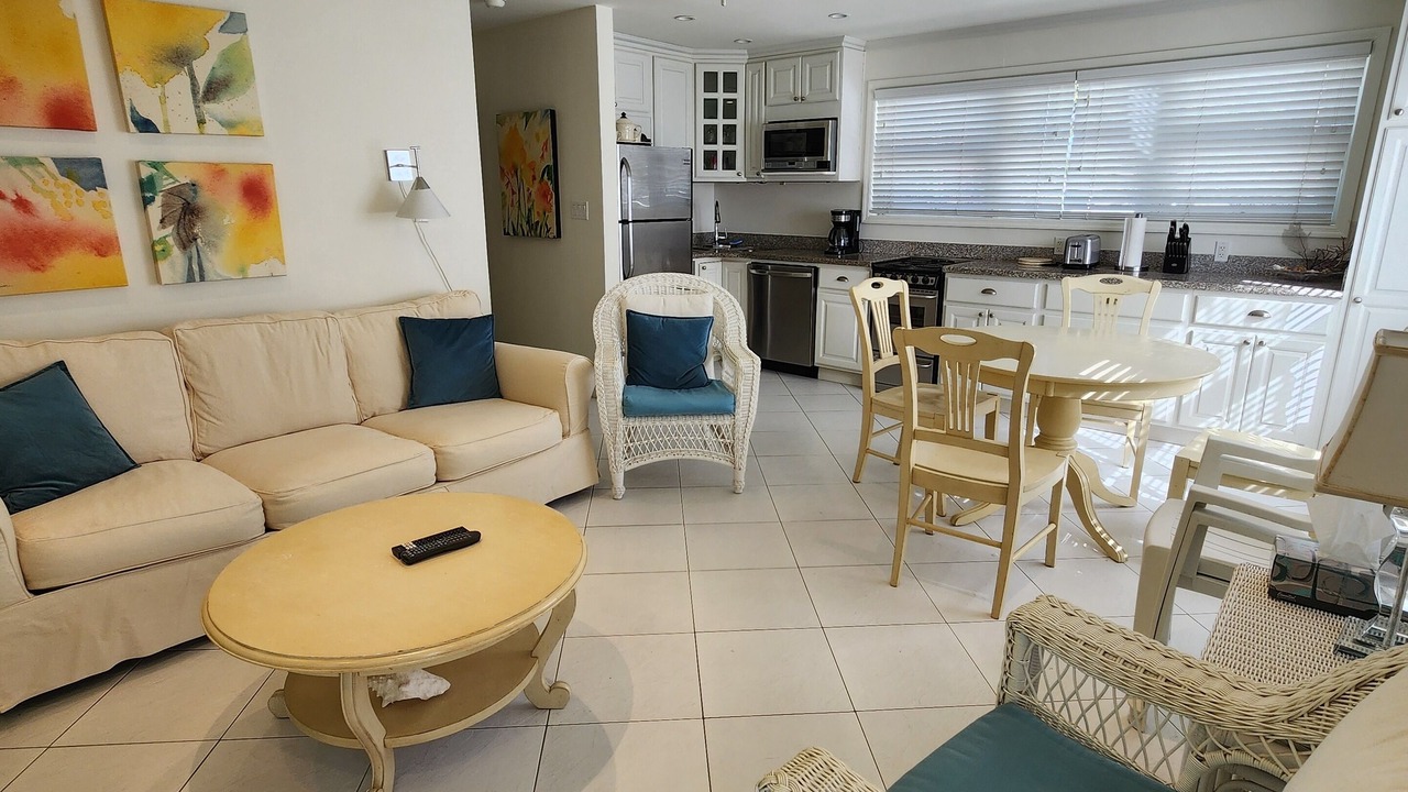 Photo of Livingroom in Discovery Bay