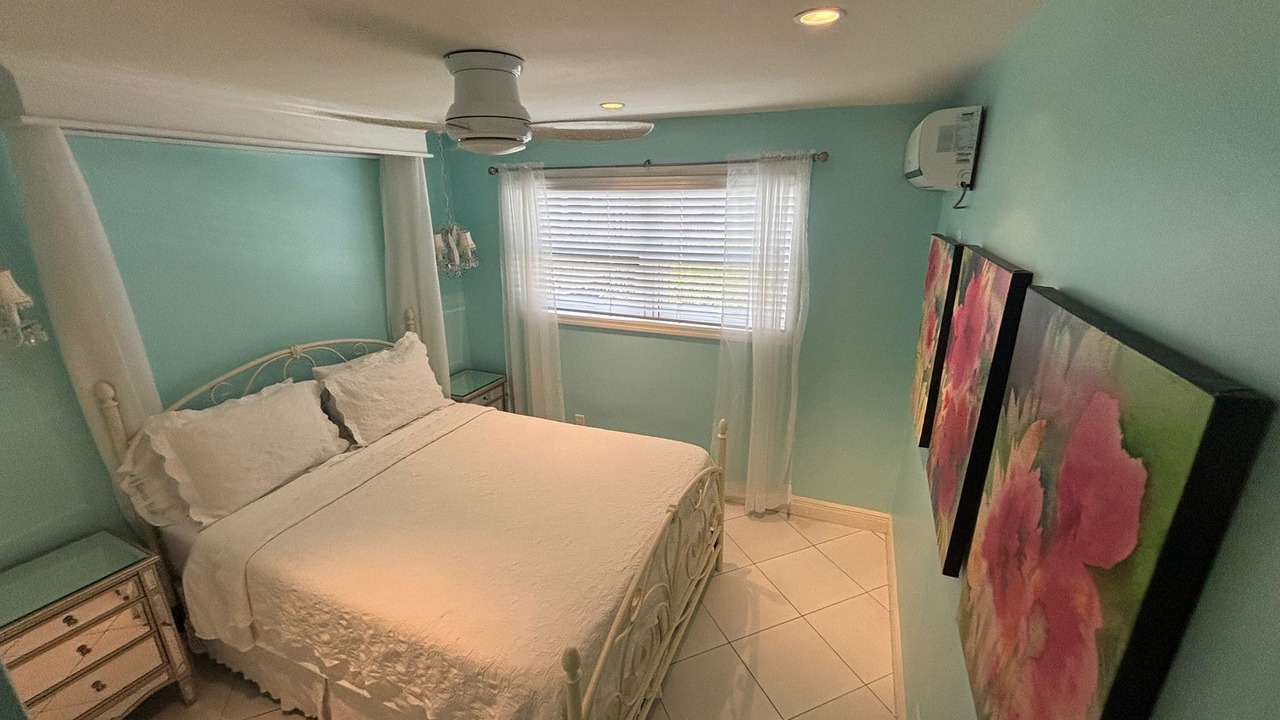 Photo of Bedroom in Discovery Bay