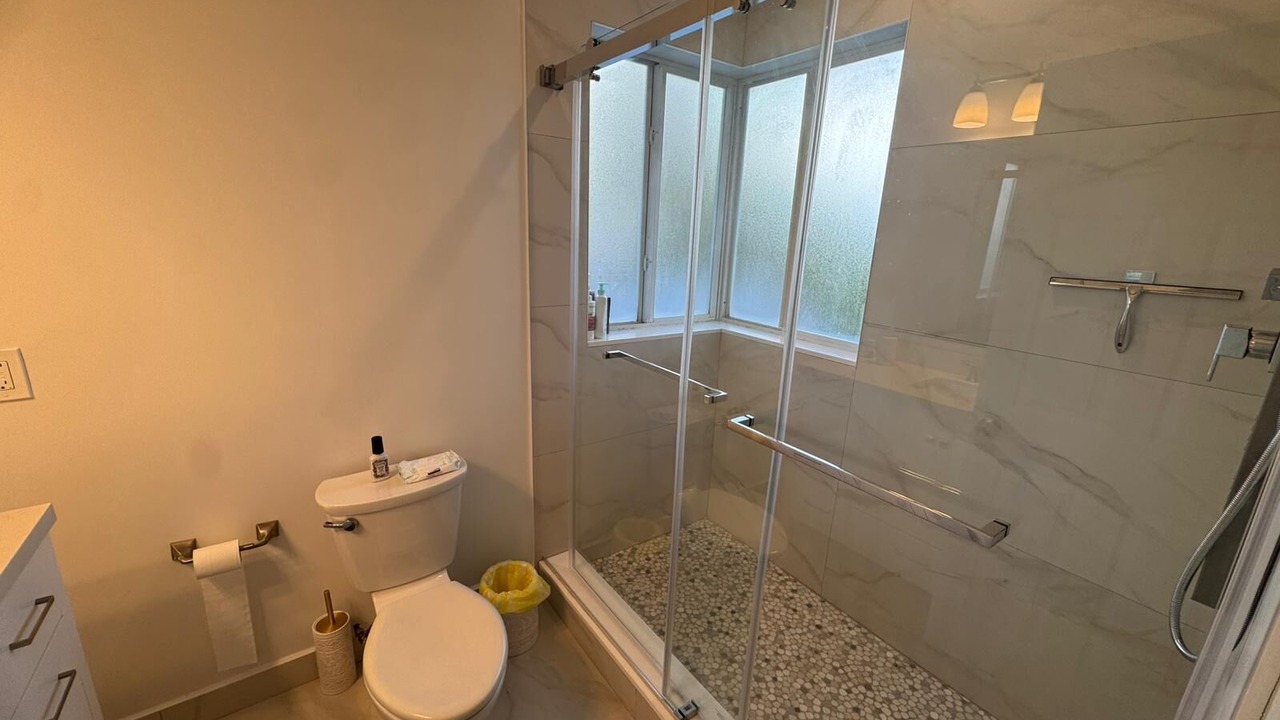 Photo of Bathroom in Bailey Town