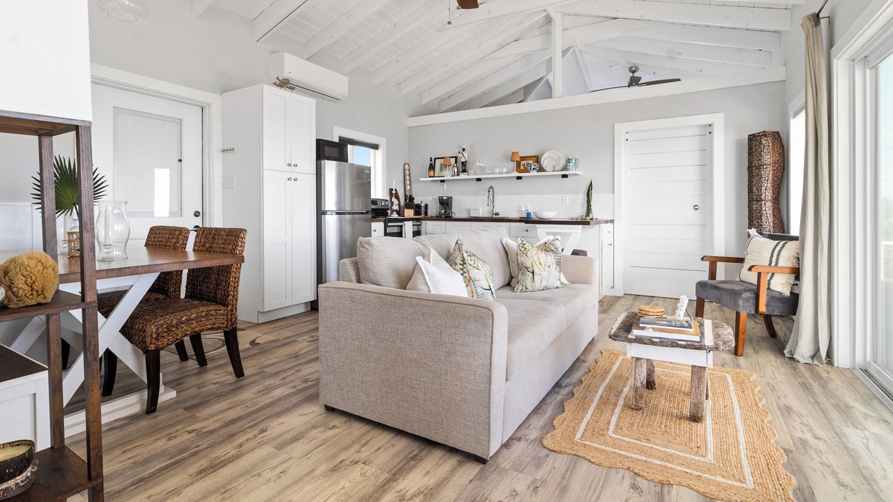 Photo of Livingroom in Spanish Wells