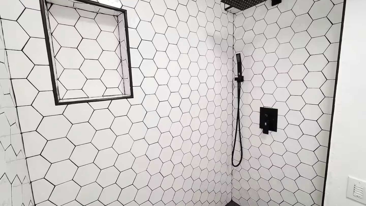 Photo of Bathroom in Punaluu
