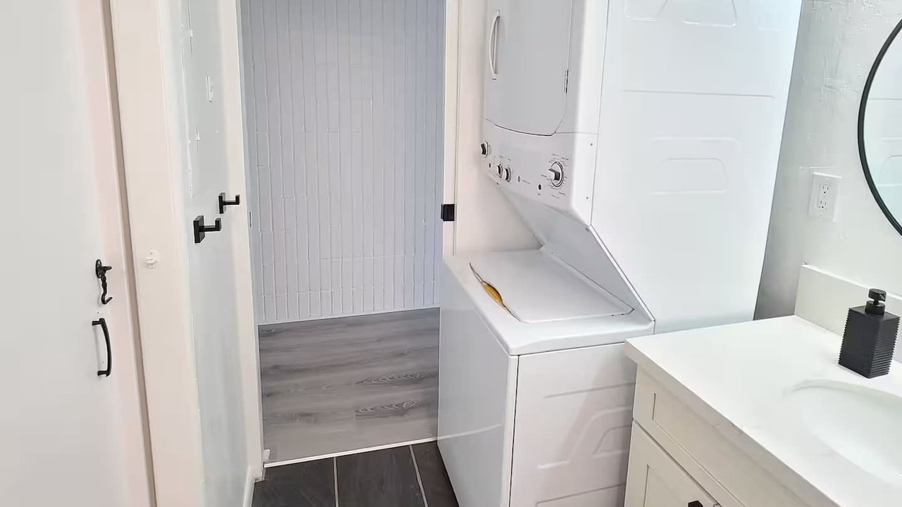 Photo of Bathroom in Punaluu