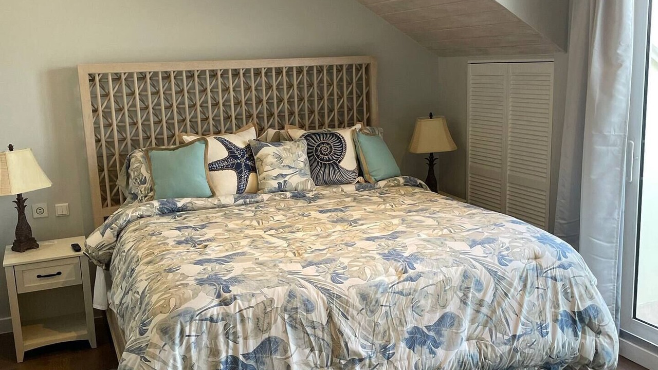 Photo of Bedroom in Nassau