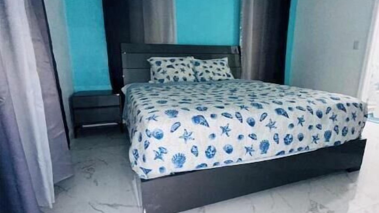 Photo of Bedroom in Farmer's Hill