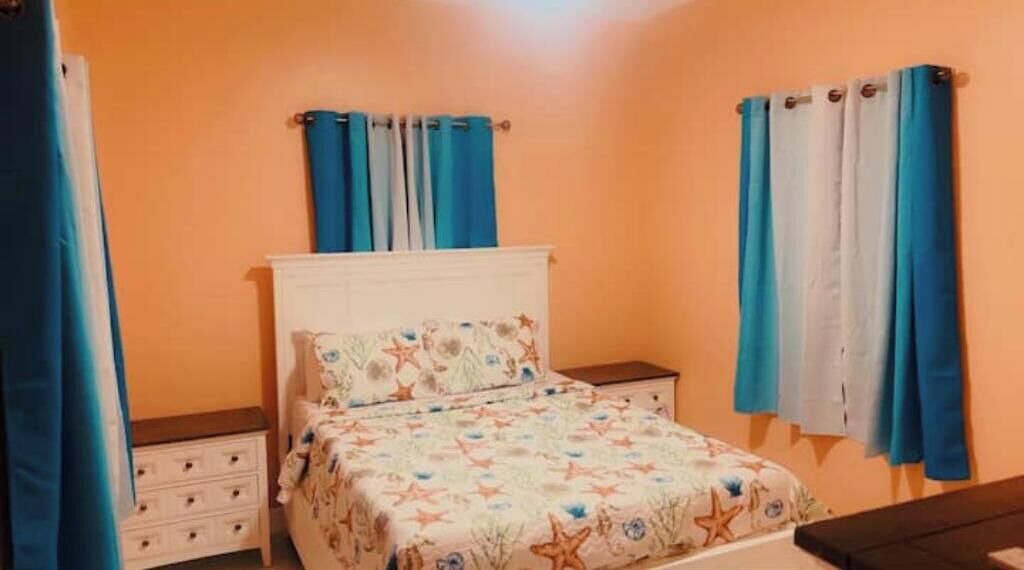 Photo of Bedroom in Farmer's Hill