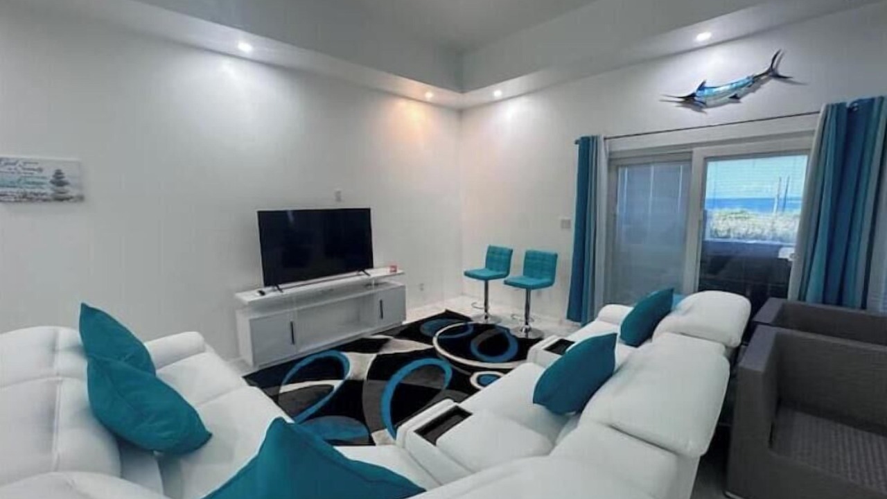 Photo of Livingroom in Farmer's Hill