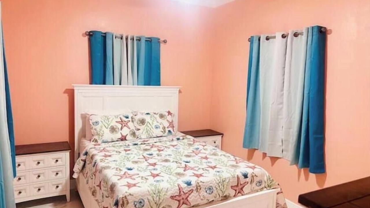 Photo of Bedroom in Farmer's Hill