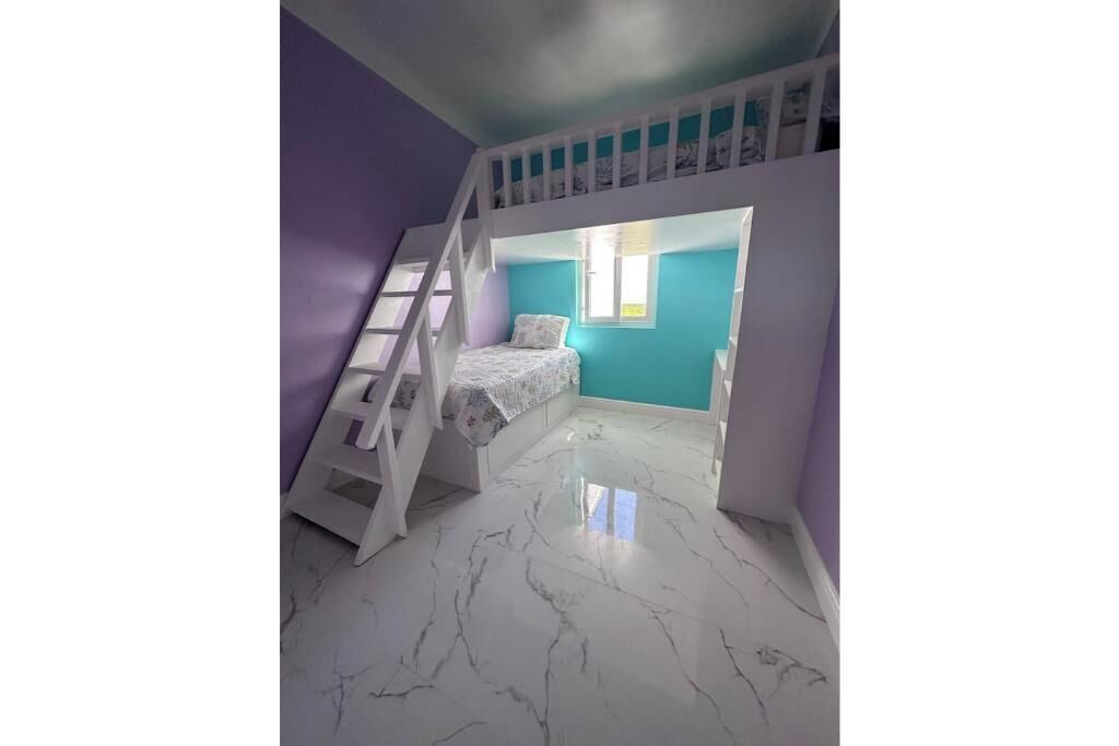 Photo of Bedroom in Farmer's Hill