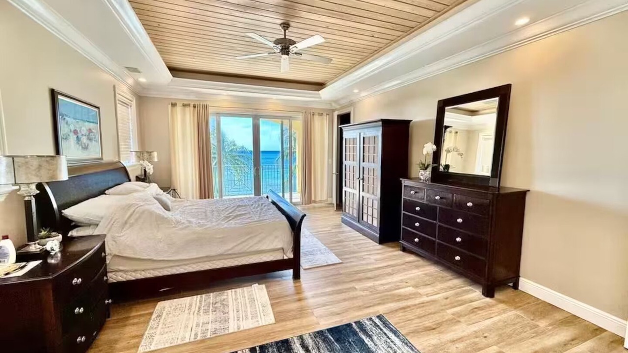 Photo of Bedroom in Bahamas Terrace
