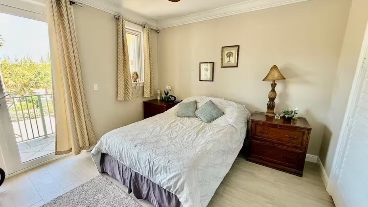 Photo of Bedroom in Bahamas Terrace