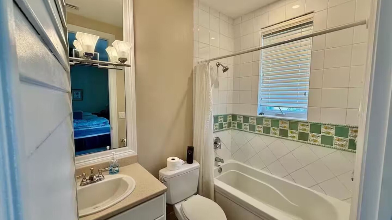 Photo of Bathroom in Bahamas Terrace