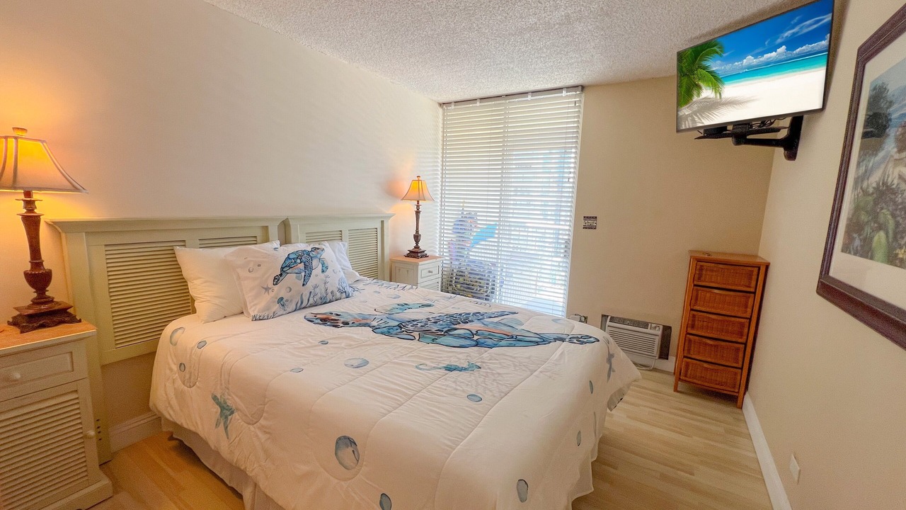 Photo of Bedroom in Waikiki