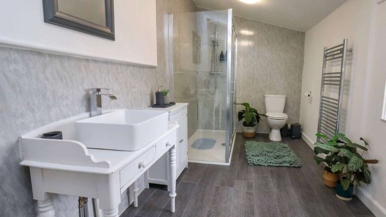 Photo of Bathroom in Loftus