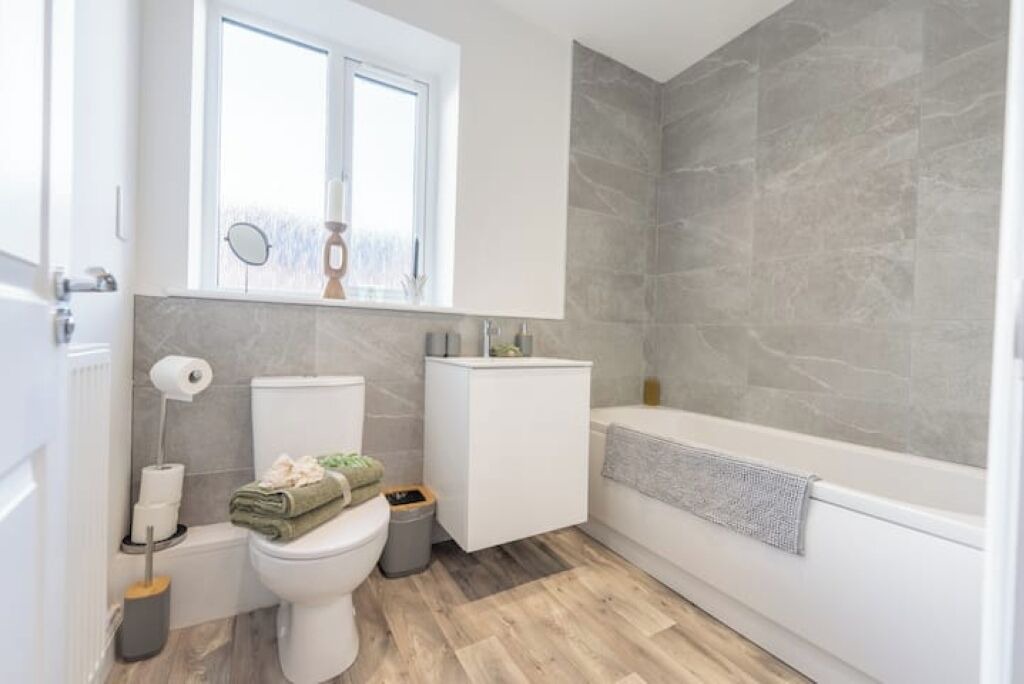 Photo of Bathroom in Ashton-under-Lyne