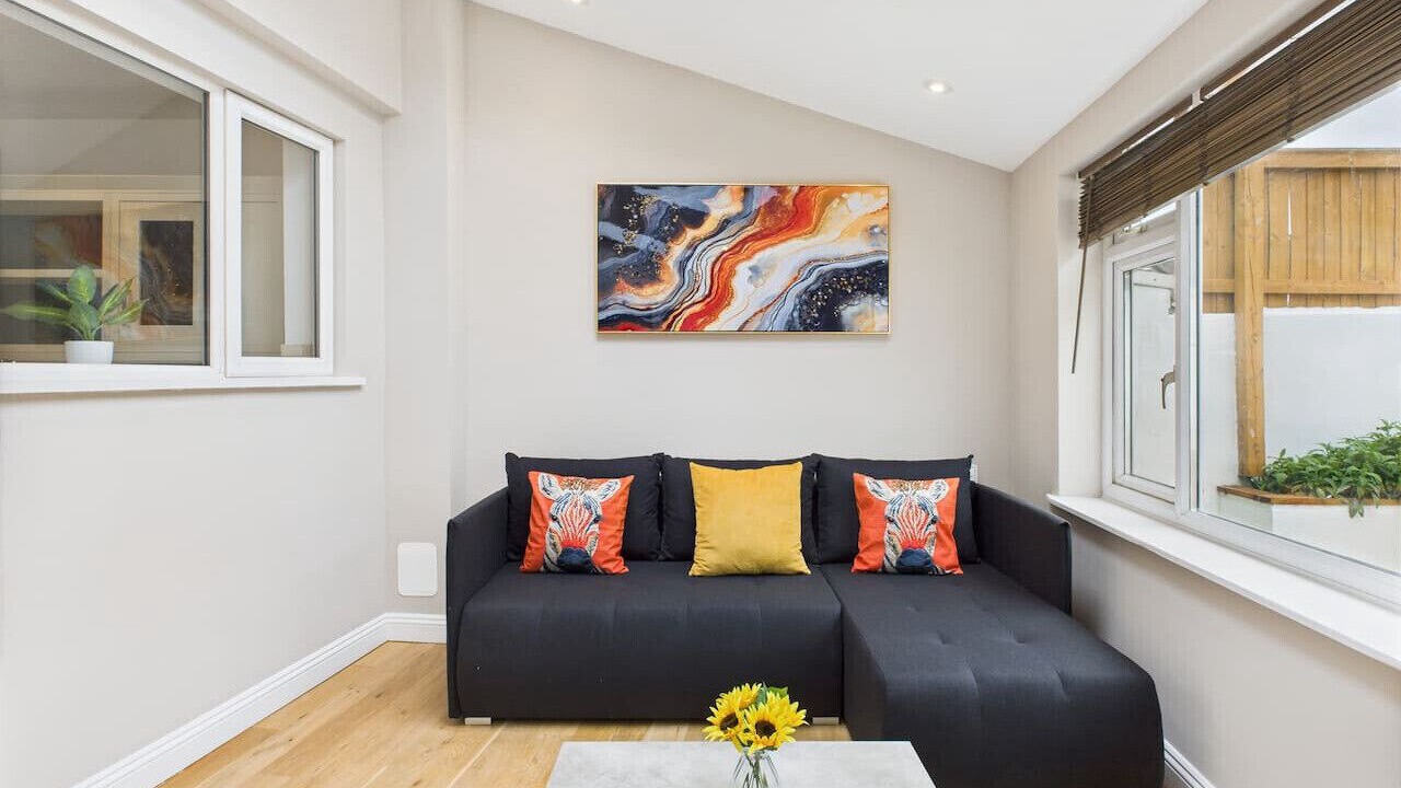 Photo of Livingroom in Cheltenham