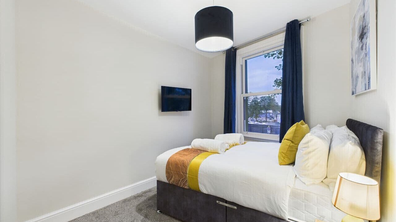Photo of Bedroom in Cheltenham