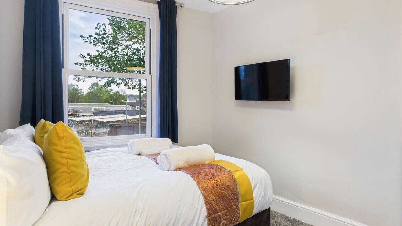Photo of Bedroom in Cheltenham